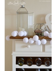 Kompozycja kolorowych kul LED Pure white Cotton Ball Lights